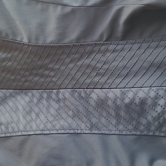 Guess Black Blazer with White Trim - Picture 6 of 6